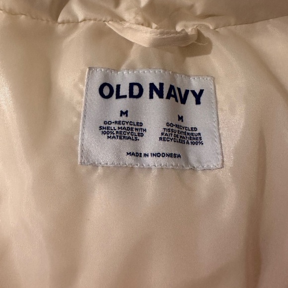 Brand new old navy puffer jacket - Picture 4 of 5